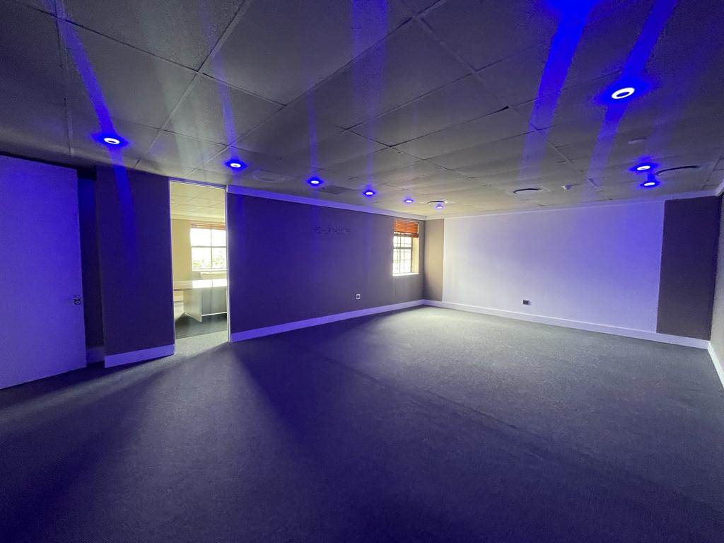 254  m² Commercial space in Illovo photo number 12