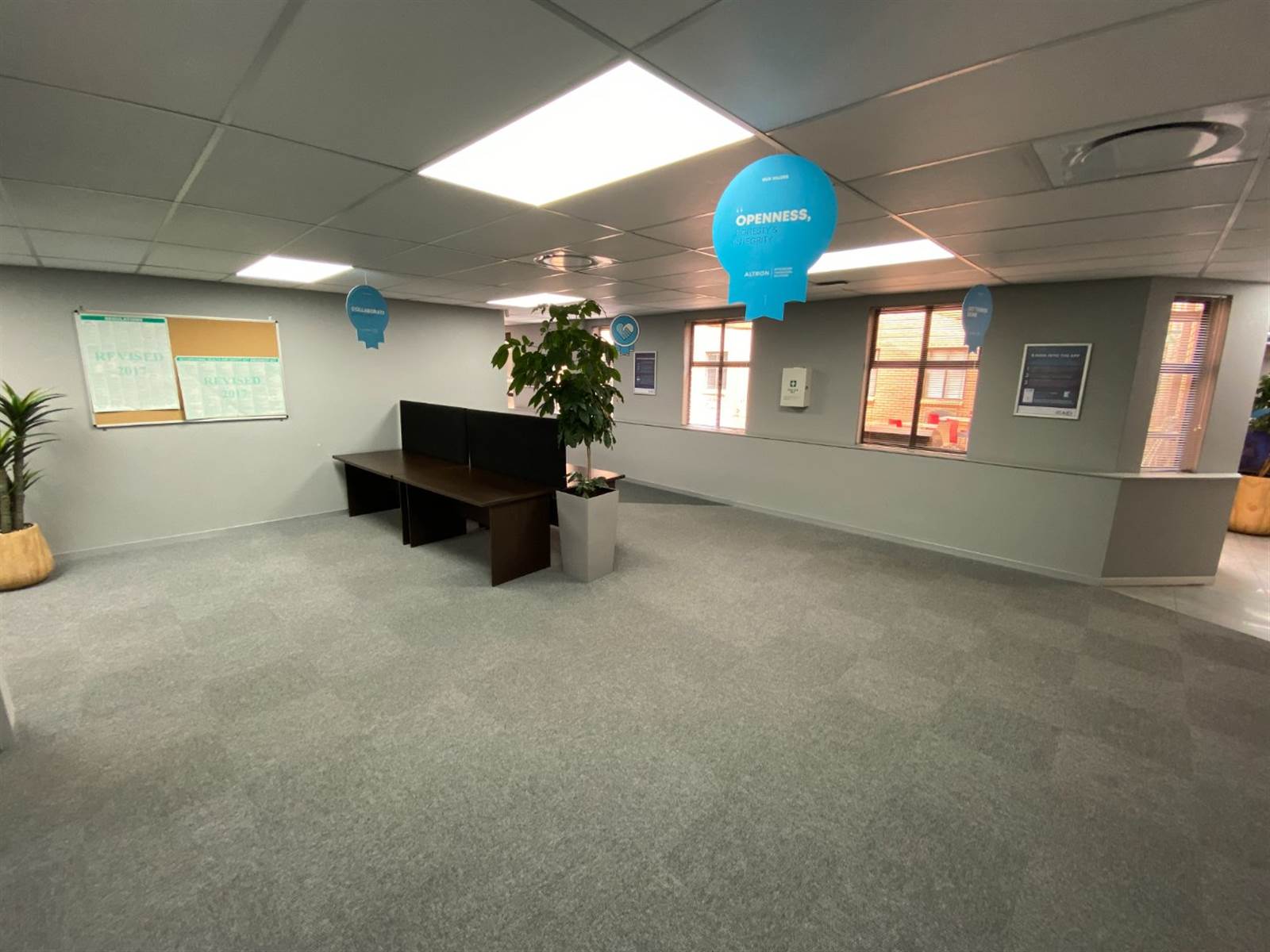 489  m² Office Space in Faerie Glen photo number 19
