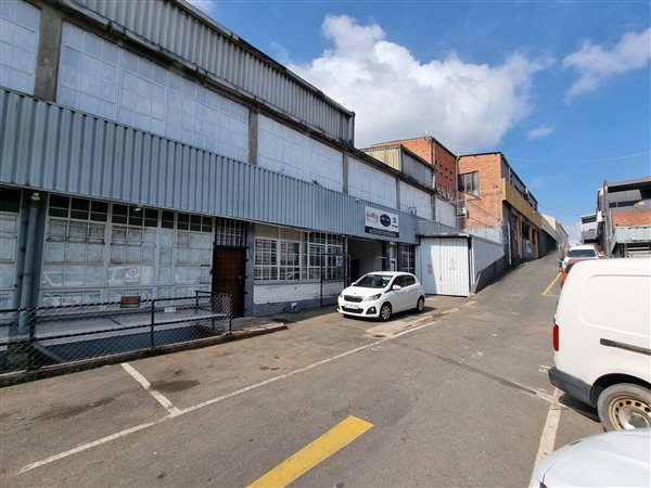 305  m² Industrial space in Pinetown Central