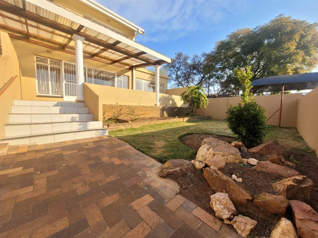 6 Bed House to rent in Rant en Dal RR4212796 Private Property