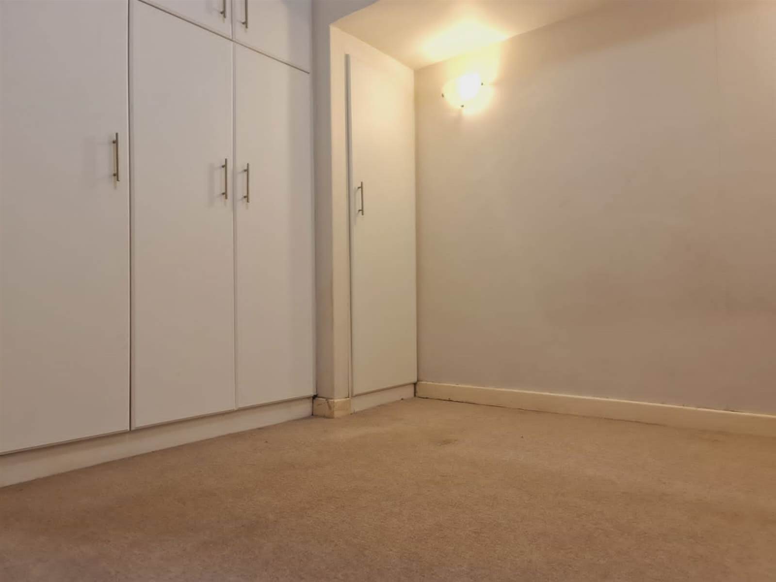 2 Bed Apartment in Morningside photo number 16