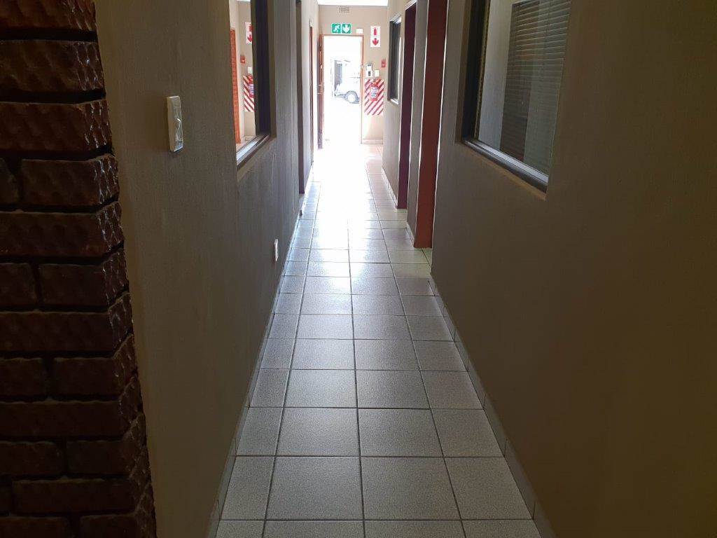 1309  m² Commercial space in Rustenburg Central photo number 10