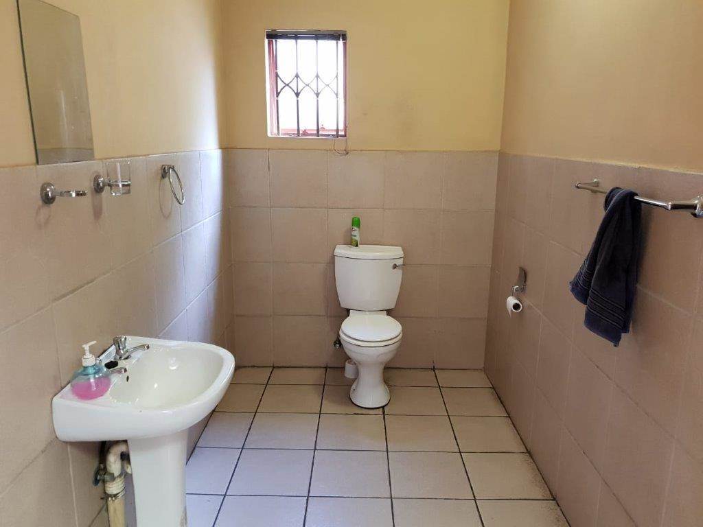 1309  m² Commercial space in Rustenburg Central photo number 25
