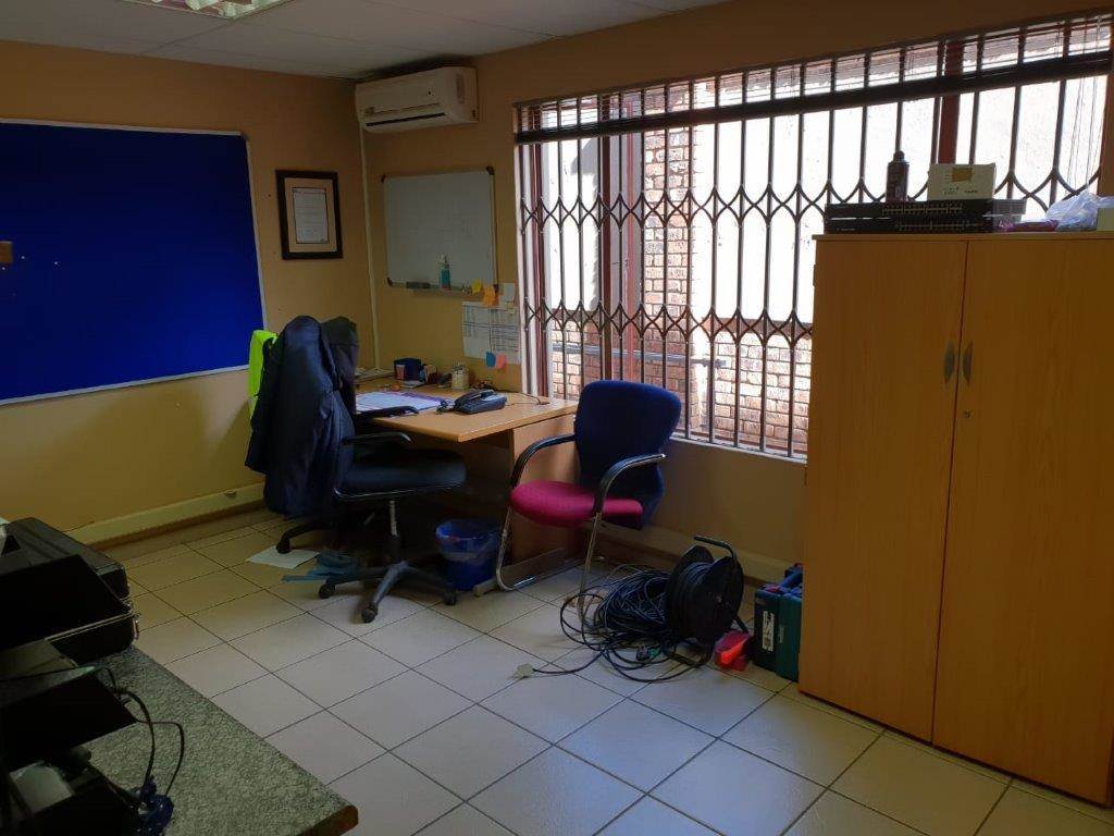 1309  m² Commercial space in Rustenburg Central photo number 21