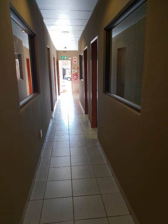 1309  m² Commercial space in Rustenburg Central photo number 8
