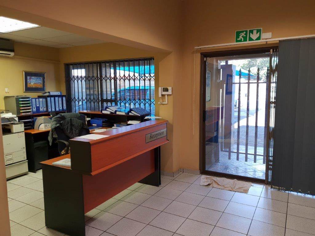 1309  m² Commercial space in Rustenburg Central photo number 7