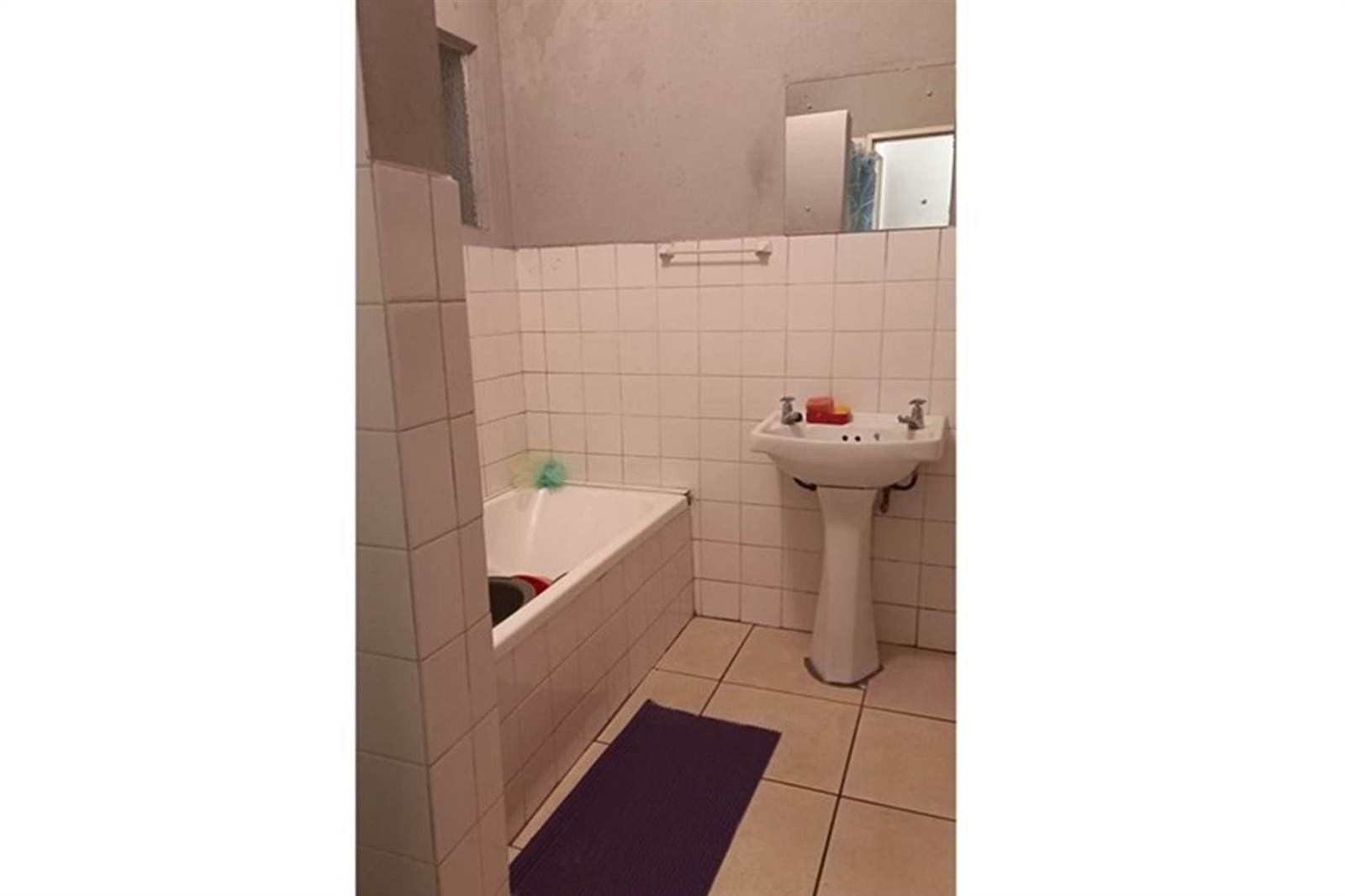 3 Bed Apartment in Southernwood photo number 6