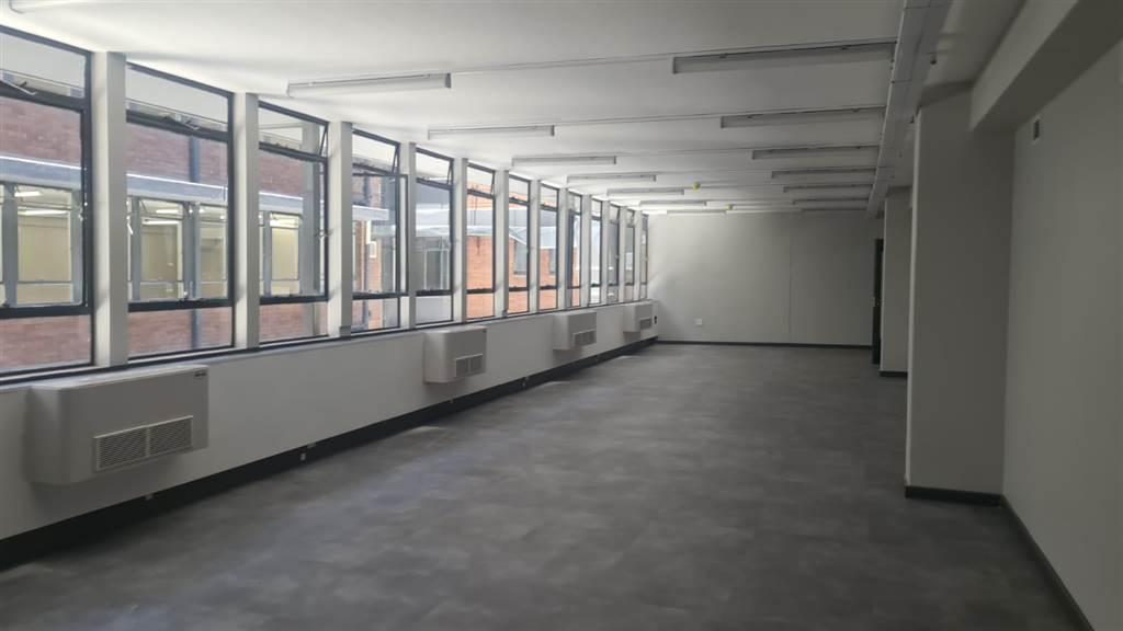 131  m² Commercial space in Pretoria Central photo number 12