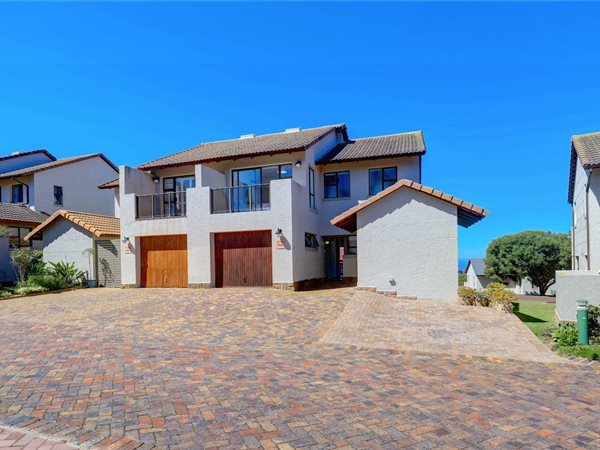 3 Bedroom Townhouse 3 Bedroom Townhouse