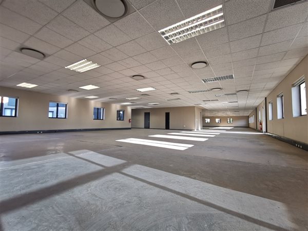 510  m² Office Space