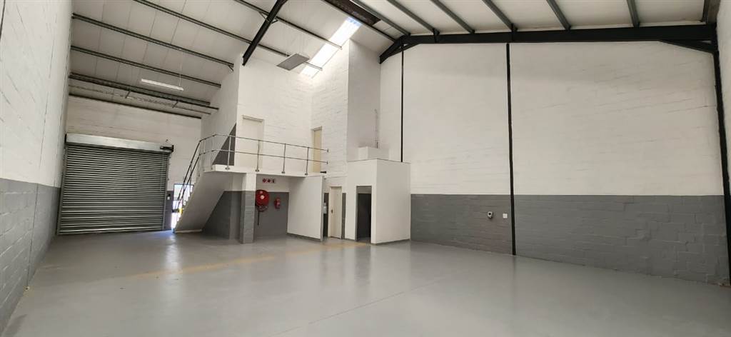 165.5  m² Industrial space in Paarl photo number 8