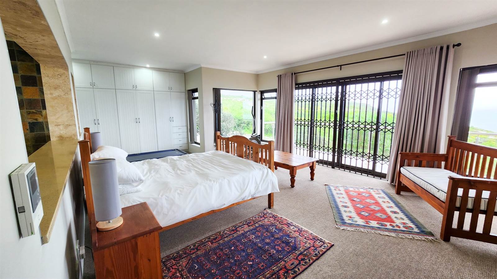 4 Bed House in Myburgh Park photo number 27