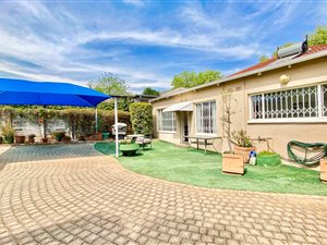 3 Bed House in Parktown North