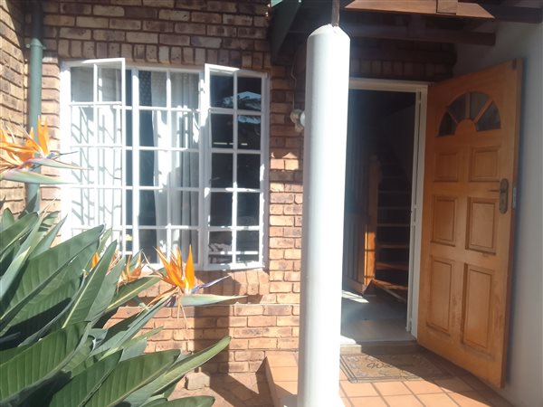 3 Bed Townhouse in Clubview