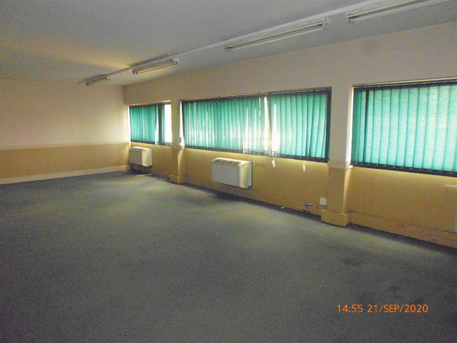 1800  m² Commercial space in Queenswood photo number 12