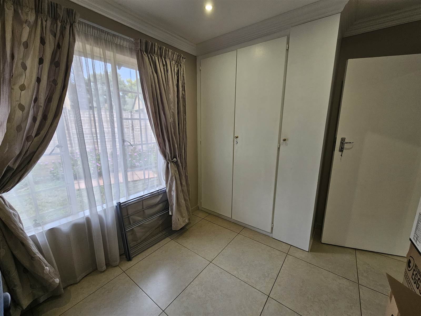 2 Bed Simplex in Wapadrand photo number 4
