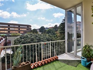 2 Bed Apartment in Parktown
