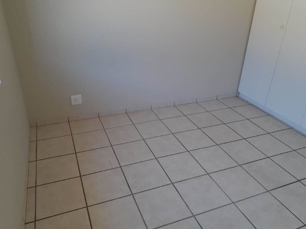 2 Bed Townhouse in Kabega photo number 11