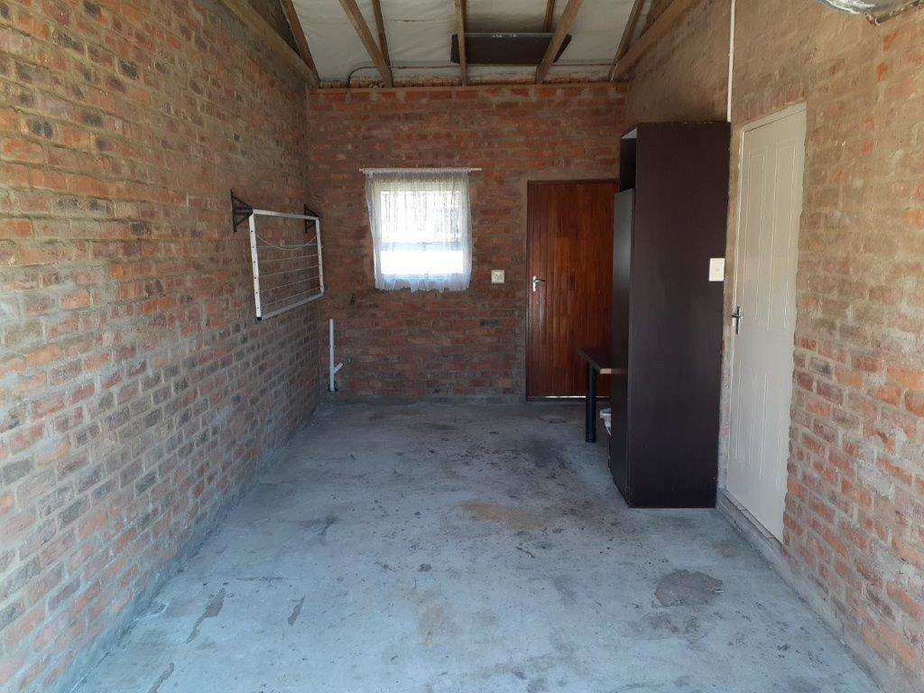 2 Bed Townhouse in Kabega photo number 13