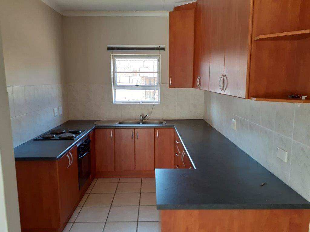 2 Bed Townhouse in Kabega photo number 5