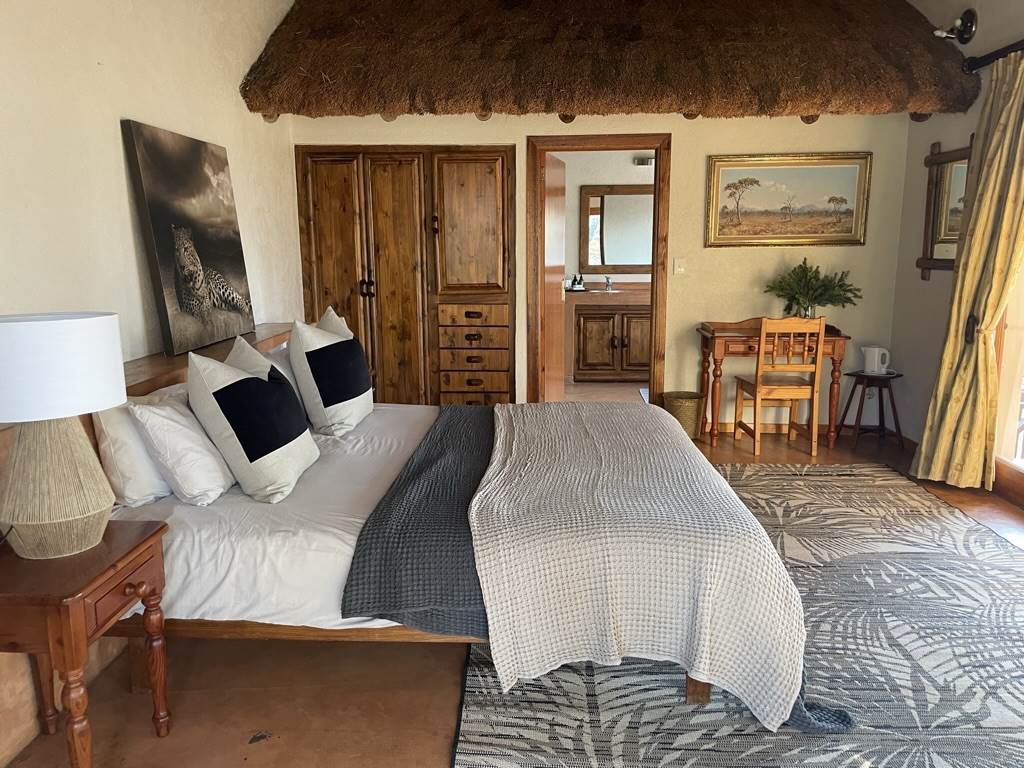 5 Bed House in Mabula Private Game Lodge photo number 22