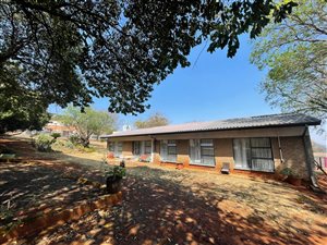 4 Bed House in Signal Hill