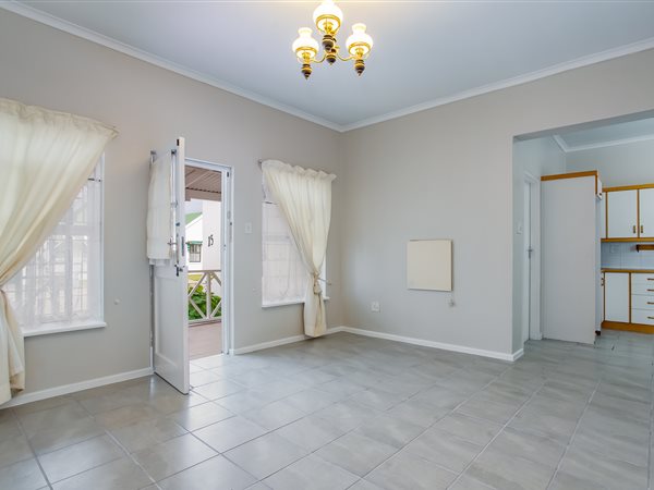 2 Bedroom House 2 Bedroom House