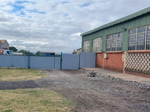 1939  m² Industrial space in Tlhabane