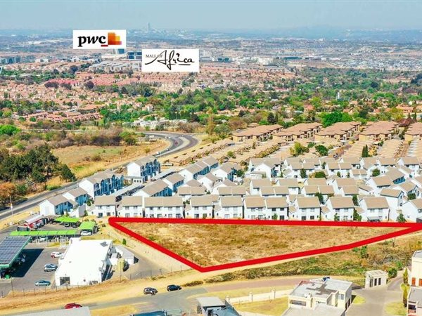 3 568 m² Land