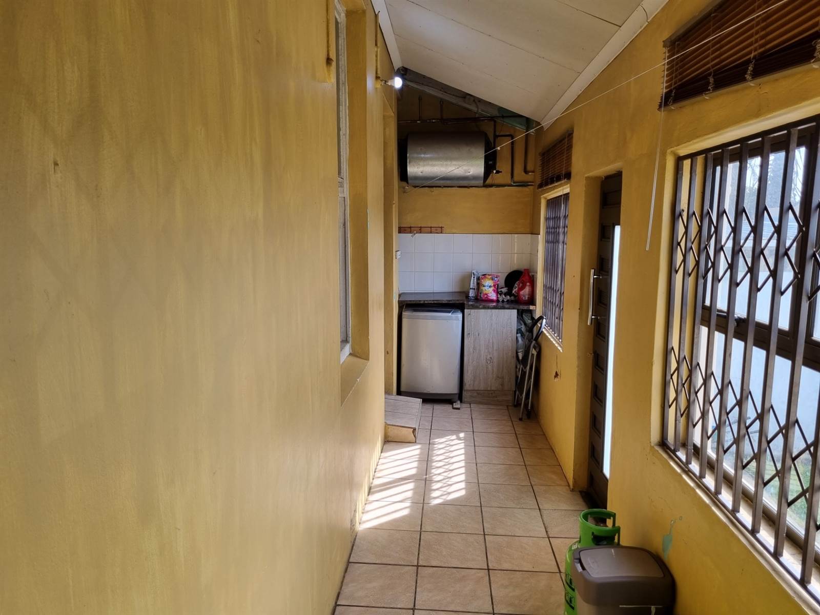 3 Bed House in Southernwood photo number 16
