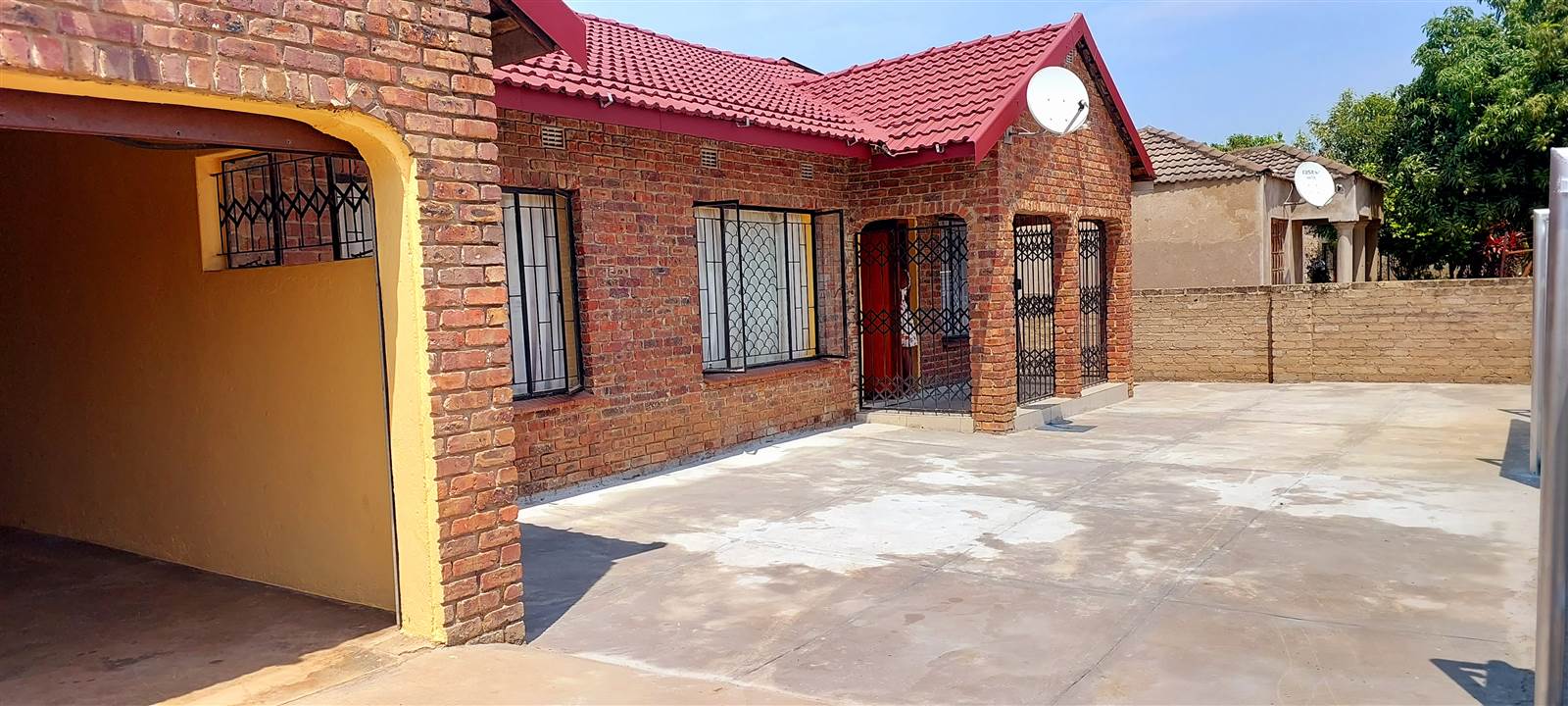 4 Bed House in Tzaneen photo number 4