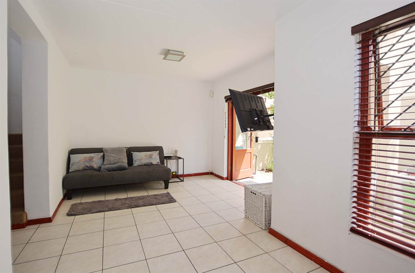3 Bed Townhouse in Parklands photo number 4