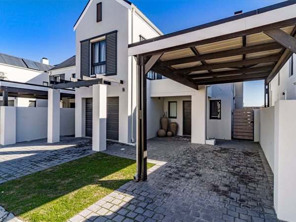 3 Bedroom House 3 Bedroom House