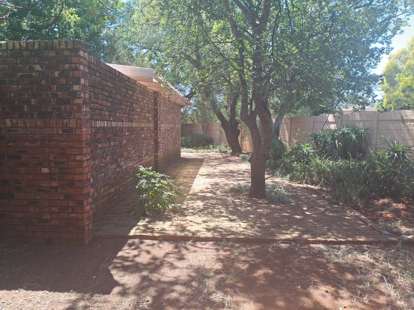 3 Bed House in Carletonville photo number 17