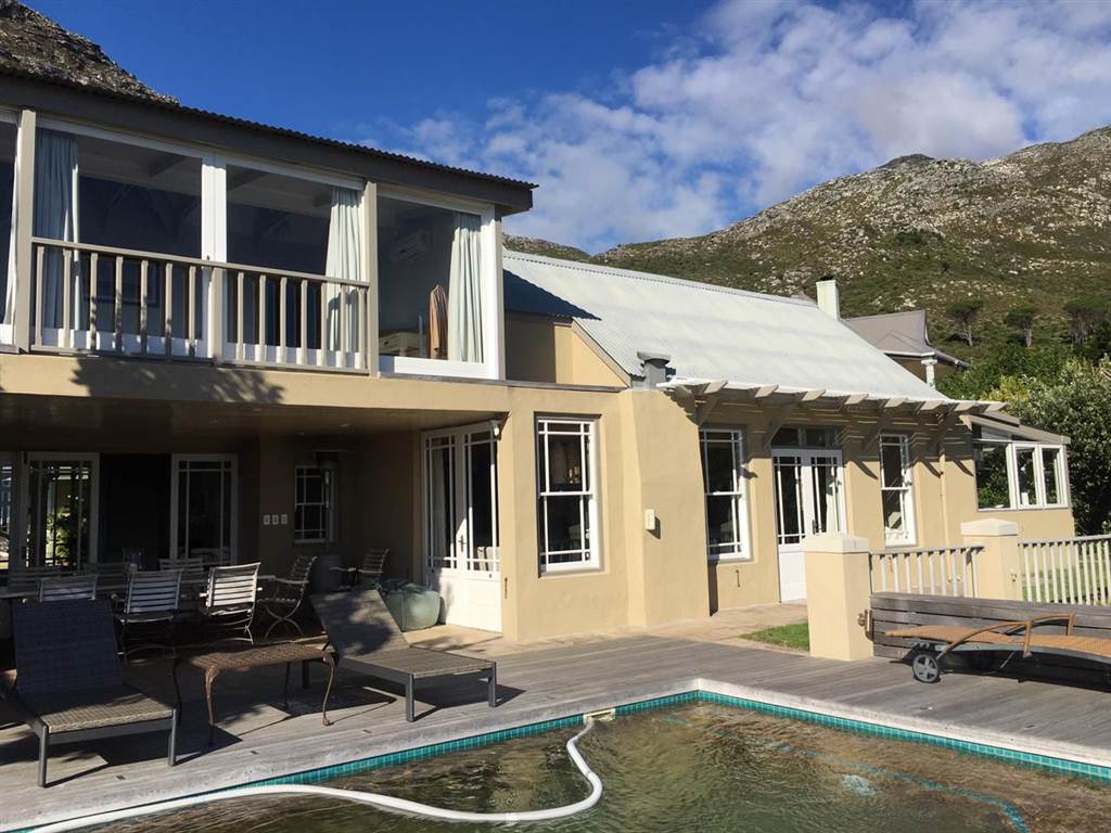 4.5 Bed House in Hout Bay and surrounds photo number 21