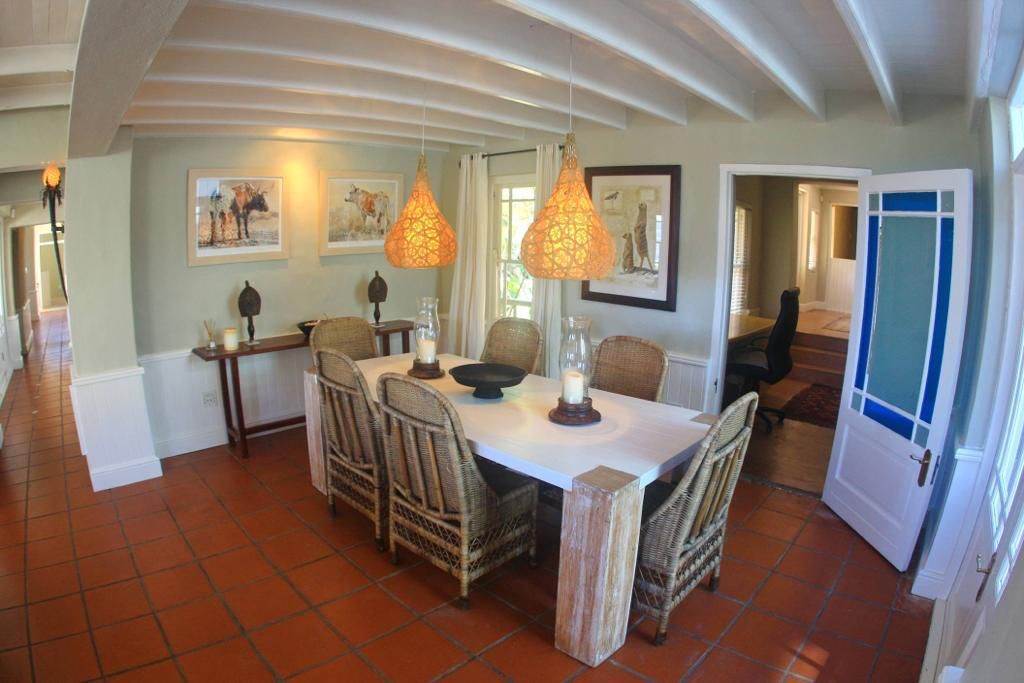 4.5 Bed House in Hout Bay and surrounds photo number 6