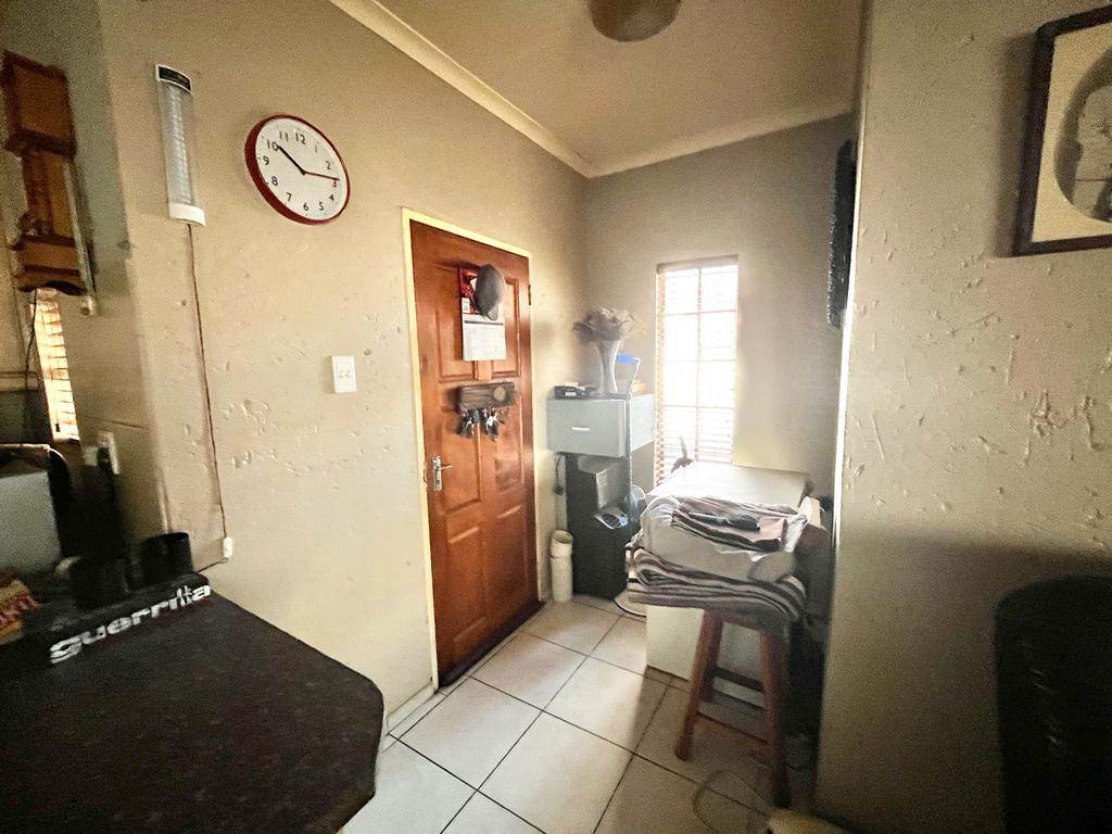 3 Bed Townhouse in Secunda photo number 3