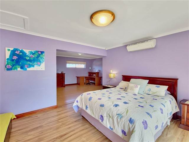 3 Bed House in Sunset Beach photo number 27