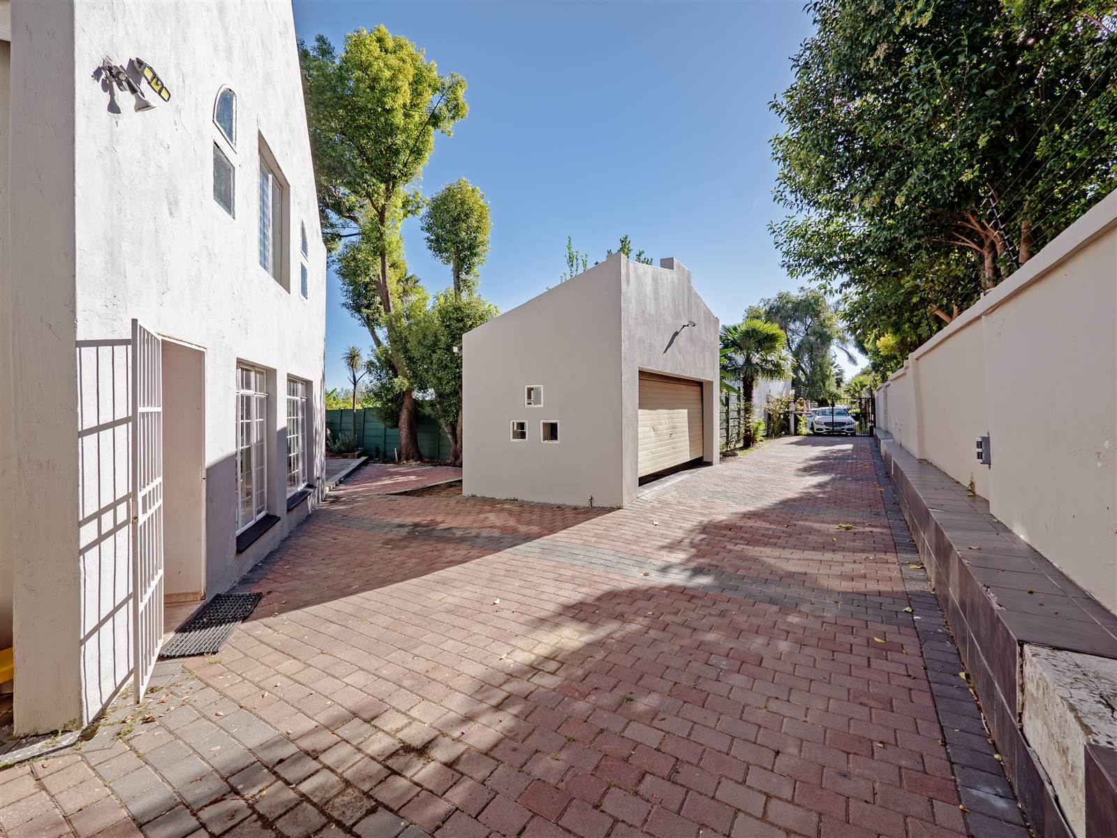 3 Bed House in Corlett Gardens photo number 16