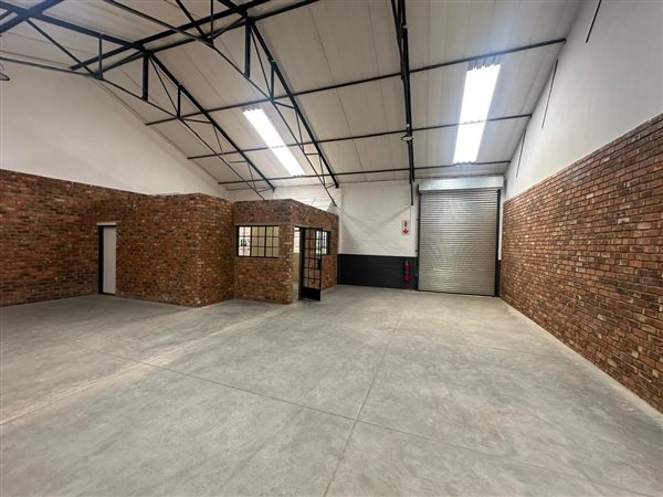 150  m² Industrial space