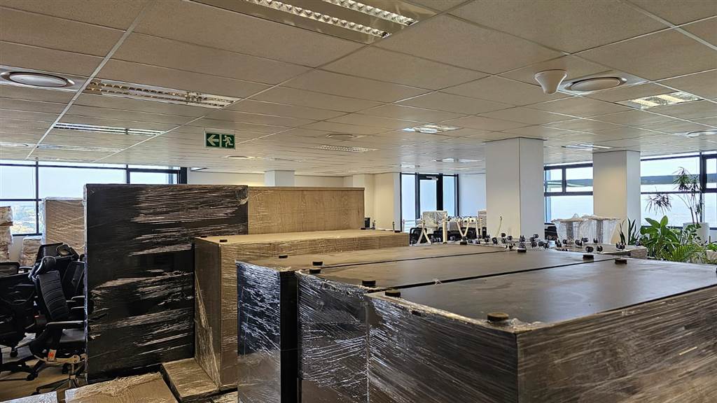 508  m² Office Space in Illovo photo number 9