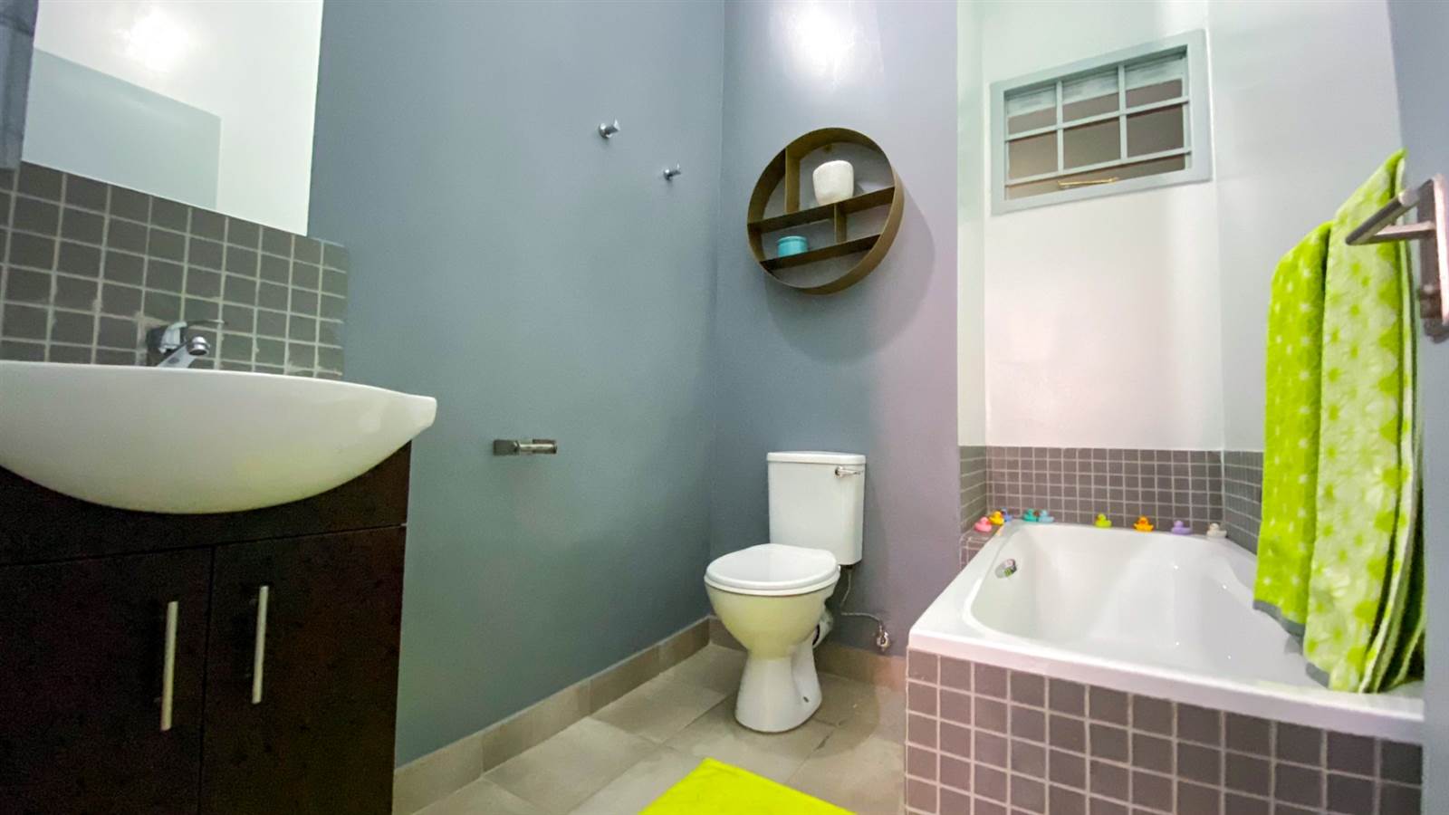 1 Bed Apartment in City & Suburban (Maboneng) photo number 8