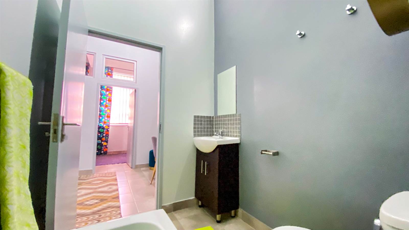1 Bed Apartment in City & Suburban (Maboneng) photo number 7