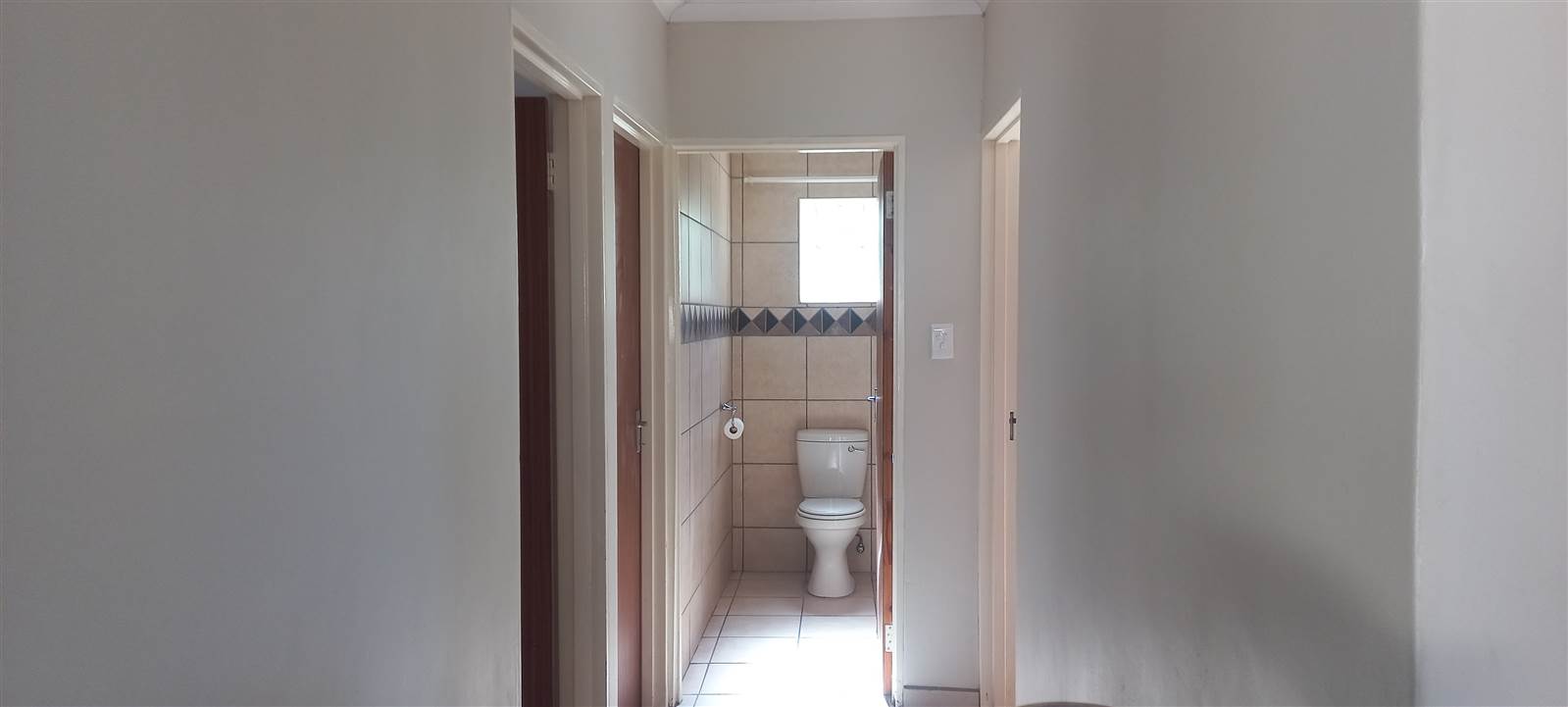 2 Bed Townhouse in Vryburg photo number 6