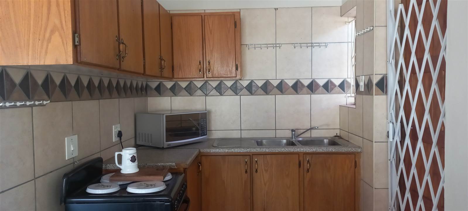 2 Bed Townhouse in Vryburg photo number 5