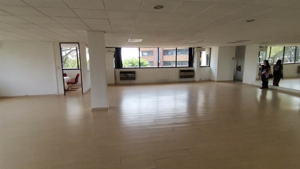 198  m² Commercial space in Bedfordview photo number 5
