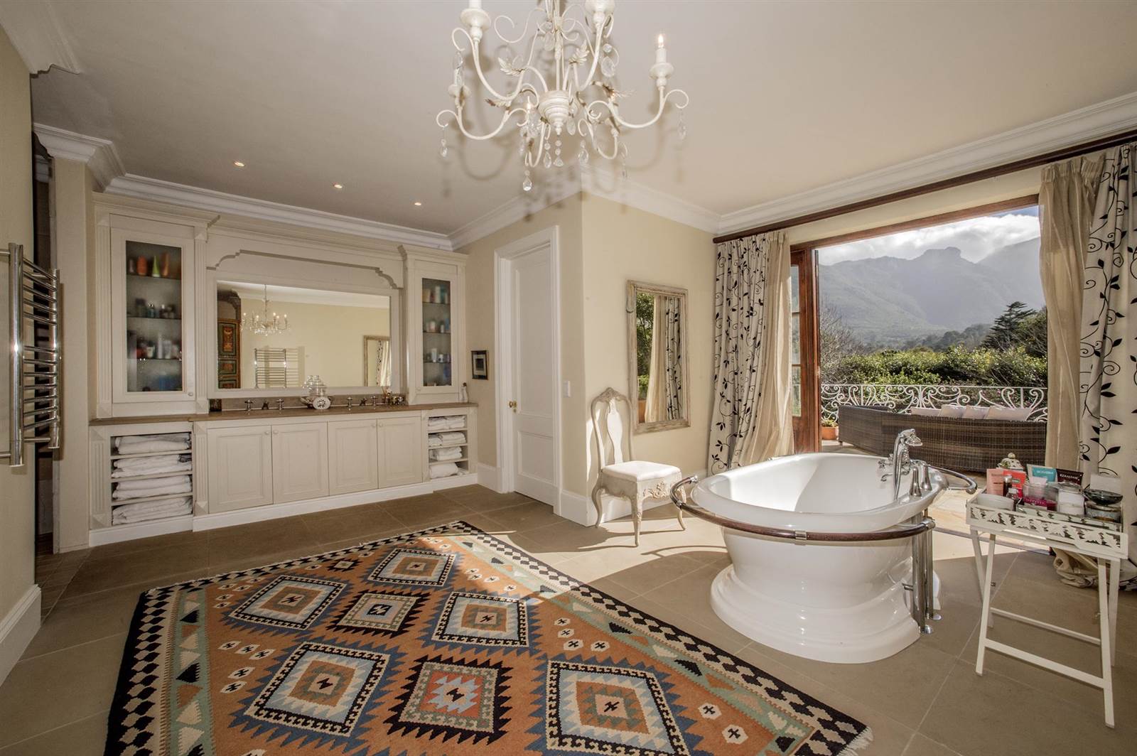 6 Bed House in Constantia Upper  photo number 22
