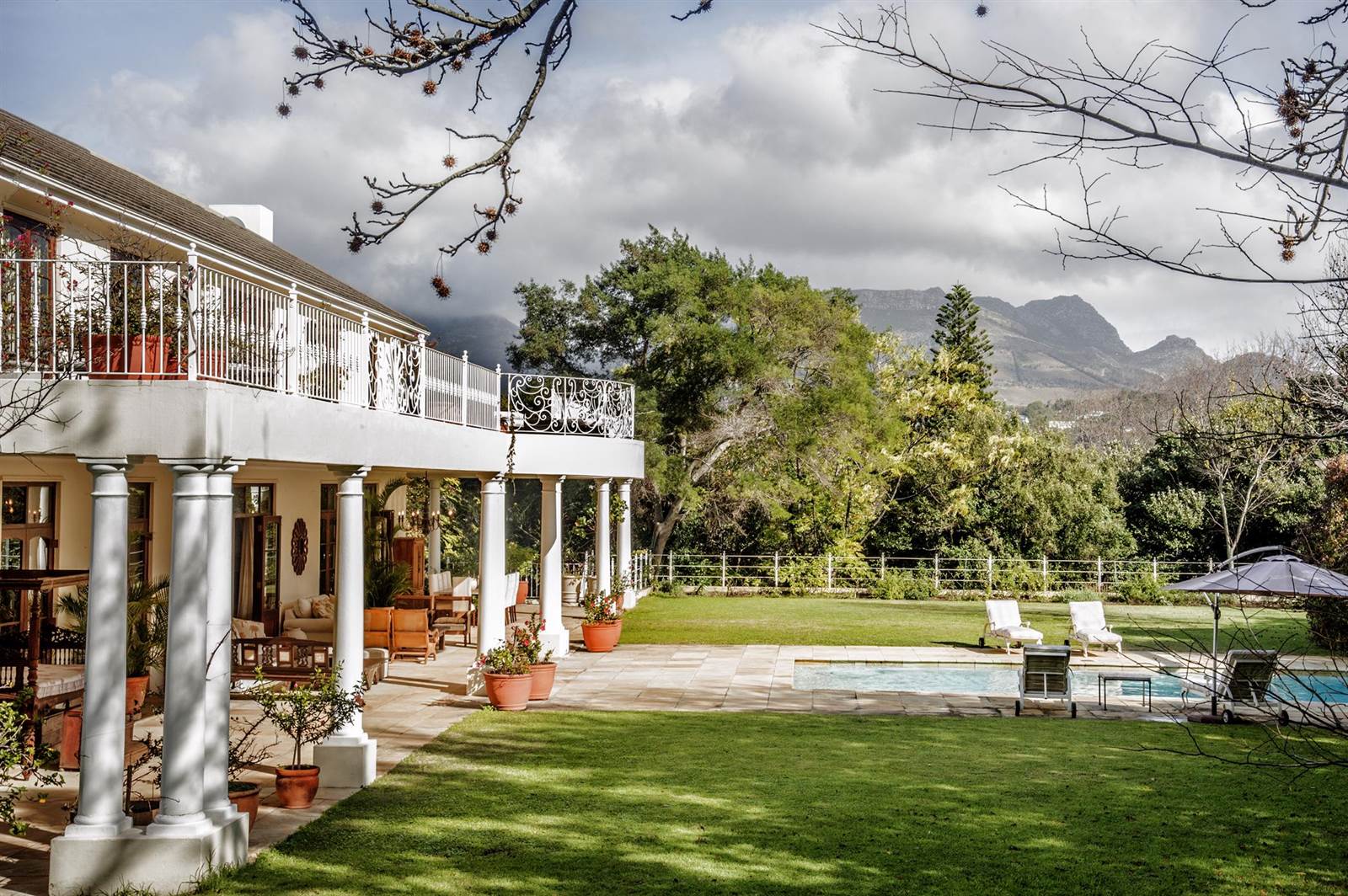 6 Bed House in Constantia Upper  photo number 8