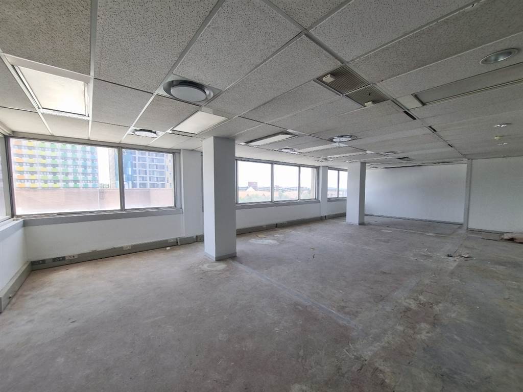 176  m² Commercial space in Hatfield photo number 10