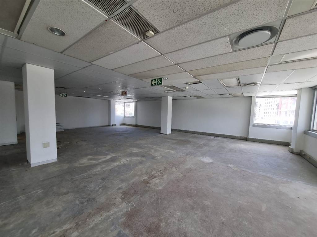176  m² Commercial space in Hatfield photo number 13